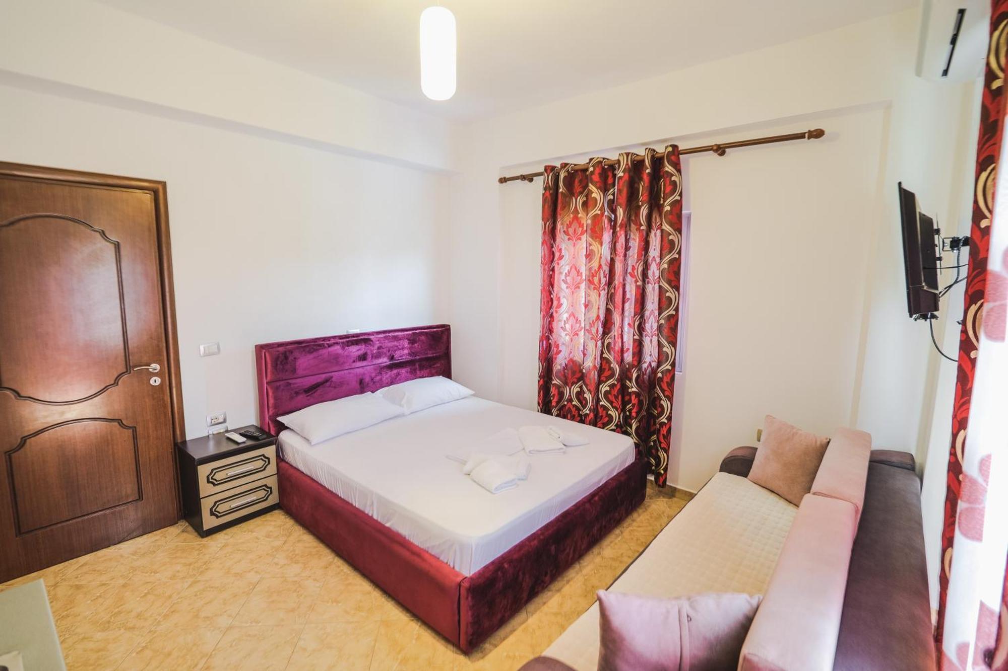 Hotel Renato Εξαμίλιο Εξωτερικό φωτογραφία