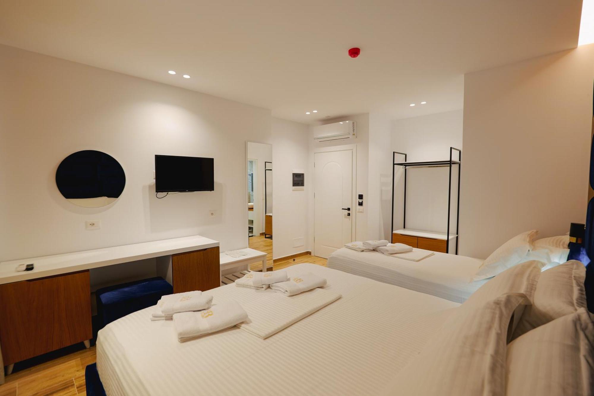 Hotel Renato Εξαμίλιο Εξωτερικό φωτογραφία
