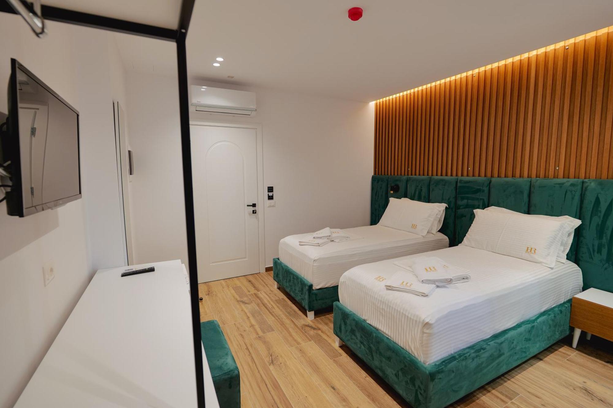 Hotel Renato Εξαμίλιο Εξωτερικό φωτογραφία