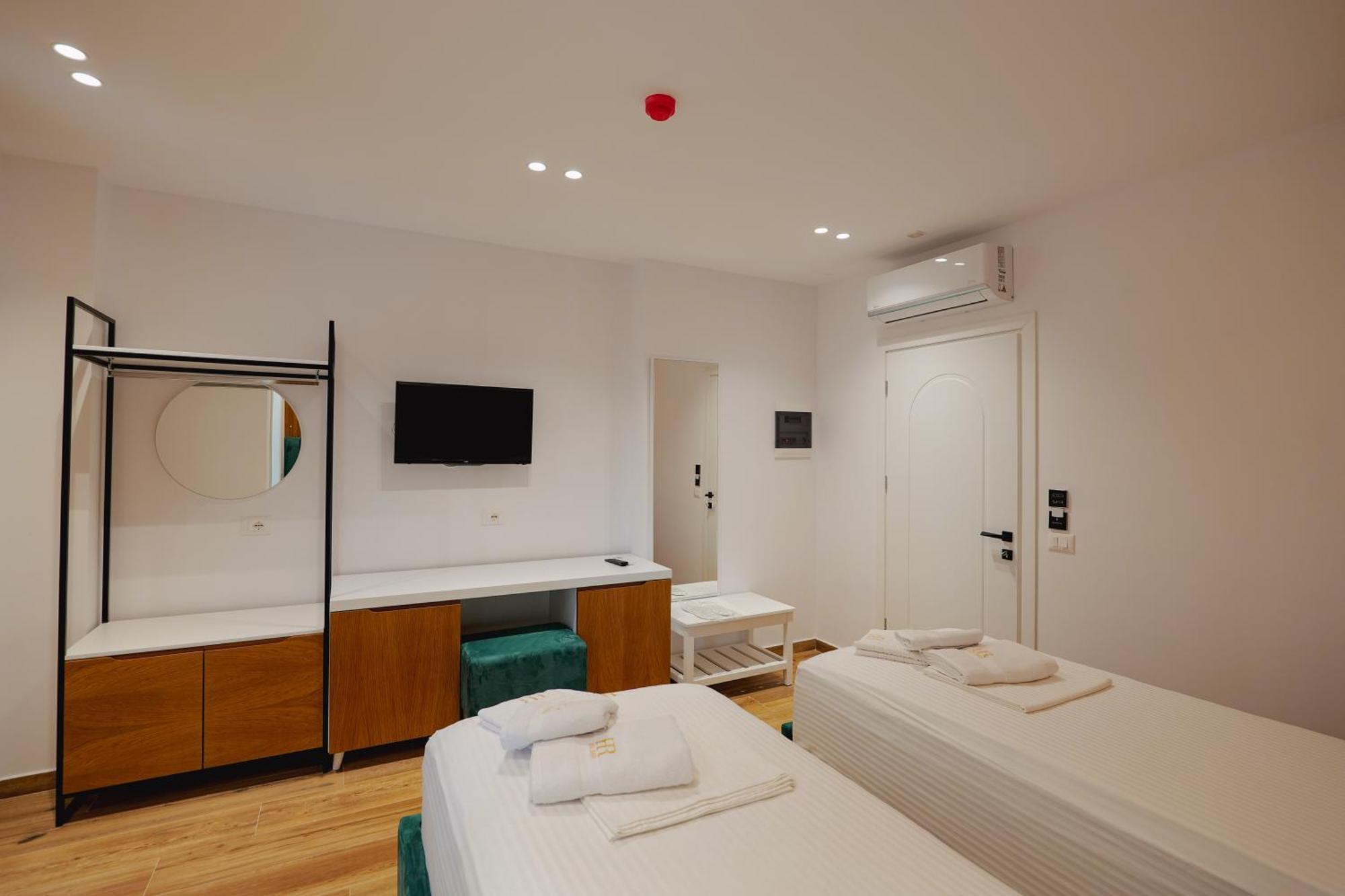 Hotel Renato Εξαμίλιο Εξωτερικό φωτογραφία