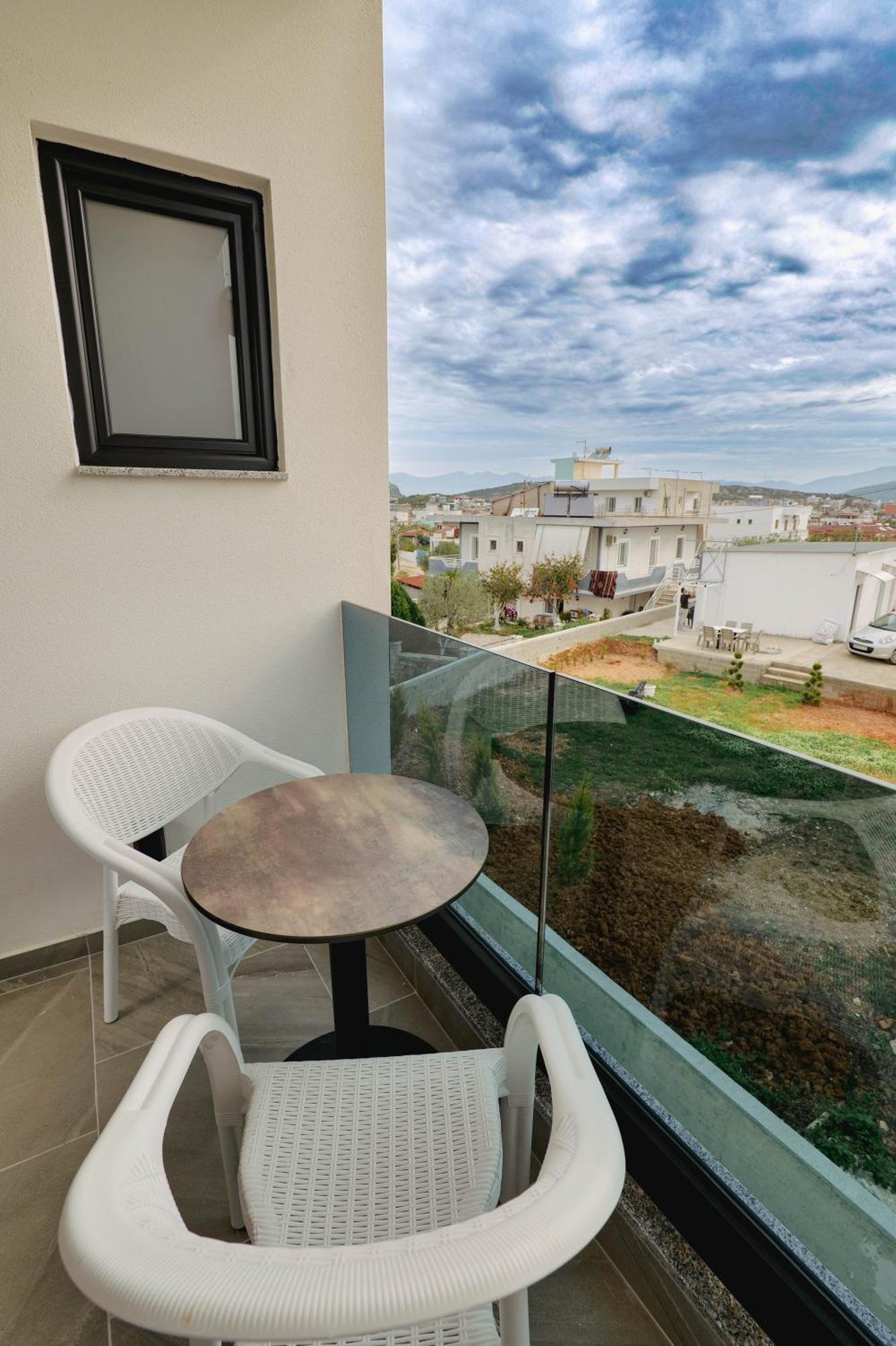 Hotel Renato Εξαμίλιο Εξωτερικό φωτογραφία