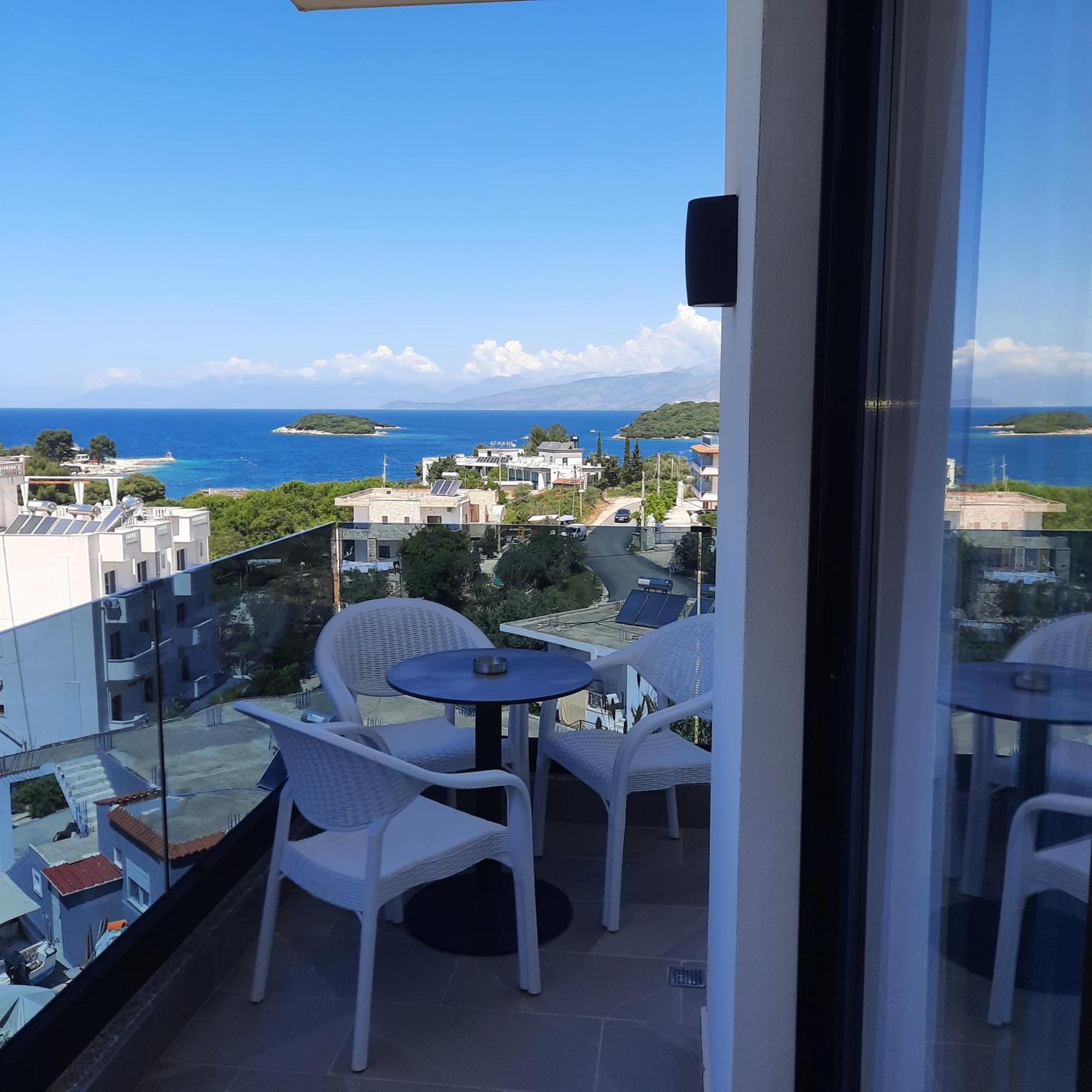 Hotel Renato Εξαμίλιο Εξωτερικό φωτογραφία